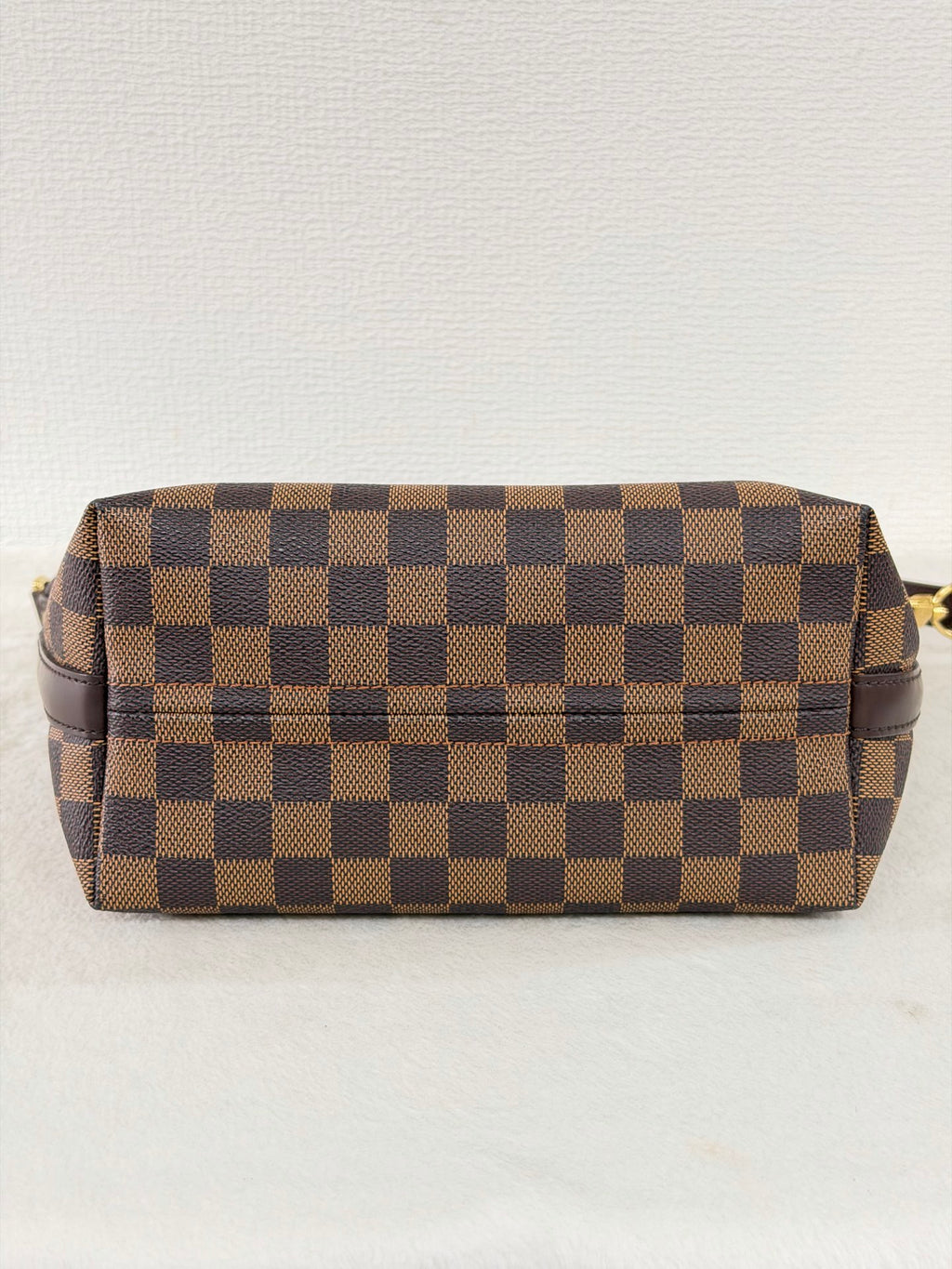 Louis Vuitton Damier Ebene Illovo