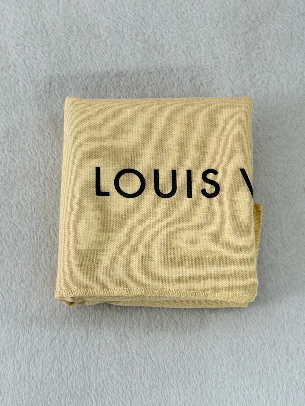 Louis Vuitton Damier Ebene Illovo