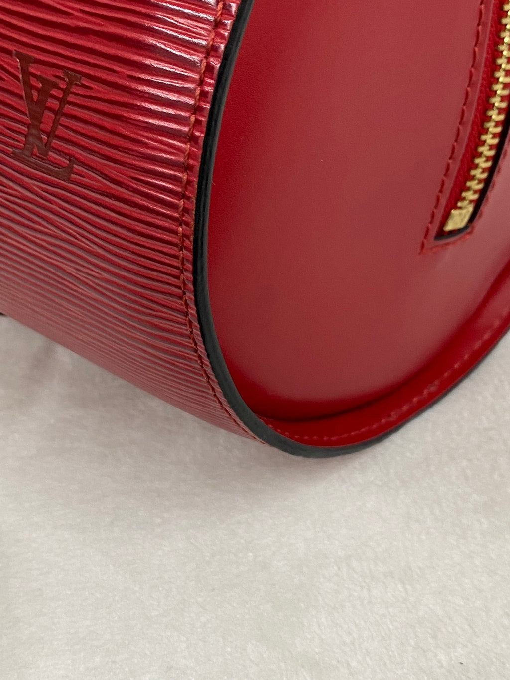 Louis Vuitton Soufflot Epi Handbag  Red Leather LV logo Engraved