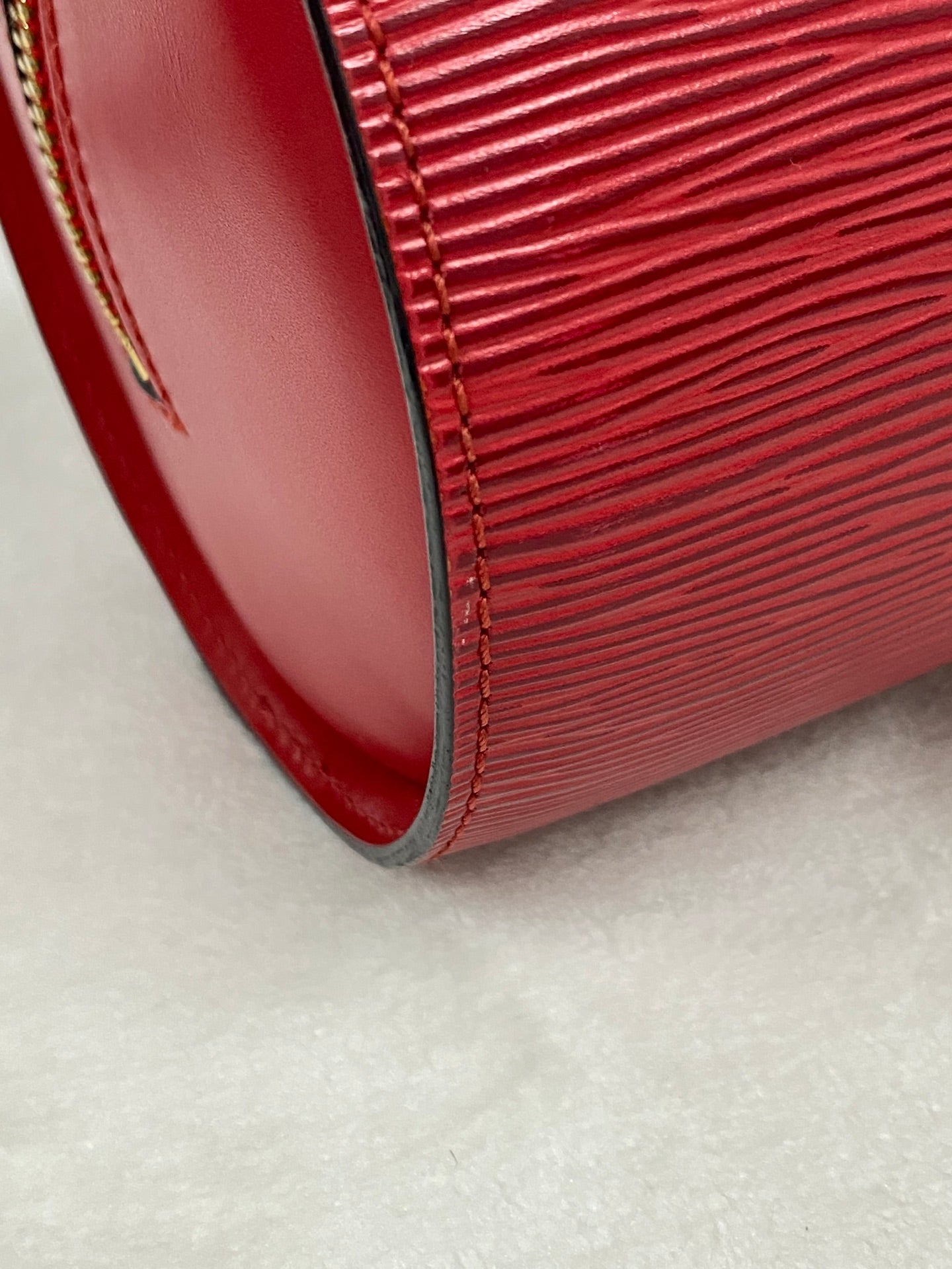 Louis Vuitton Soufflot Epi Handbag  Red Leather LV logo Engraved