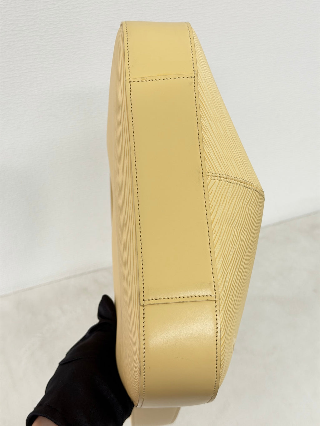 Louis Vuitton Epi Reverie