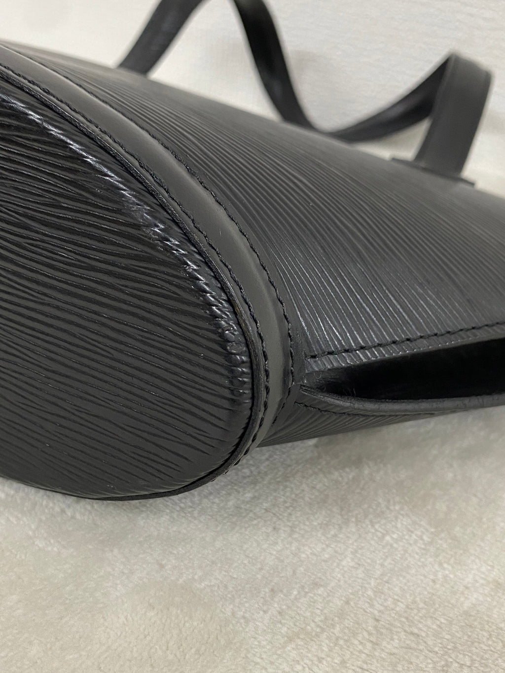 Louis Vuitton Epi Saint Jacques Black