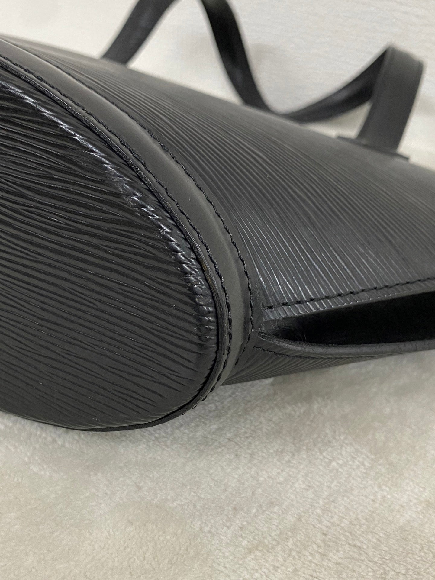 Louis Vuitton Epi Saint Jacques Black