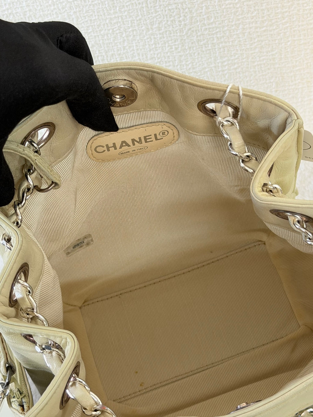 Chanel CC Caviar Skin Chain Shoulder Bag with Pouch