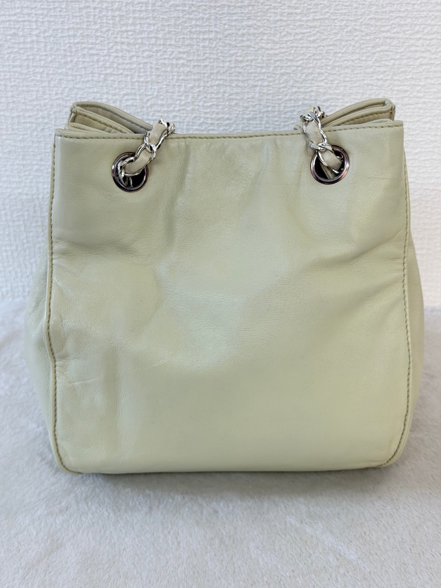 Chanel CC Caviar Skin Chain Shoulder Bag with Pouch