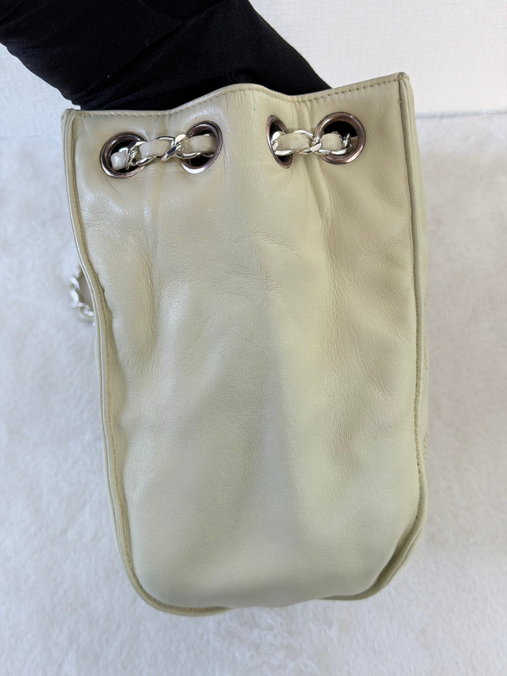 Chanel CC Caviar Skin Chain Shoulder Bag with Pouch