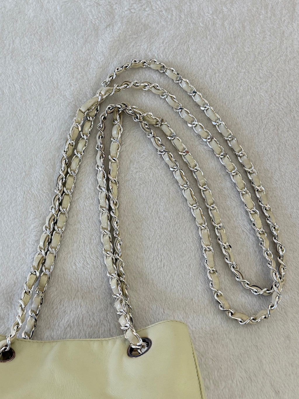 Chanel CC Caviar Skin Chain Shoulder Bag with Pouch