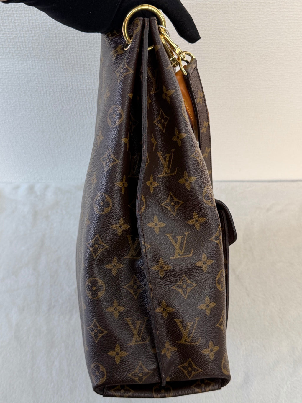 Louis Vuitton Métis Hobo
