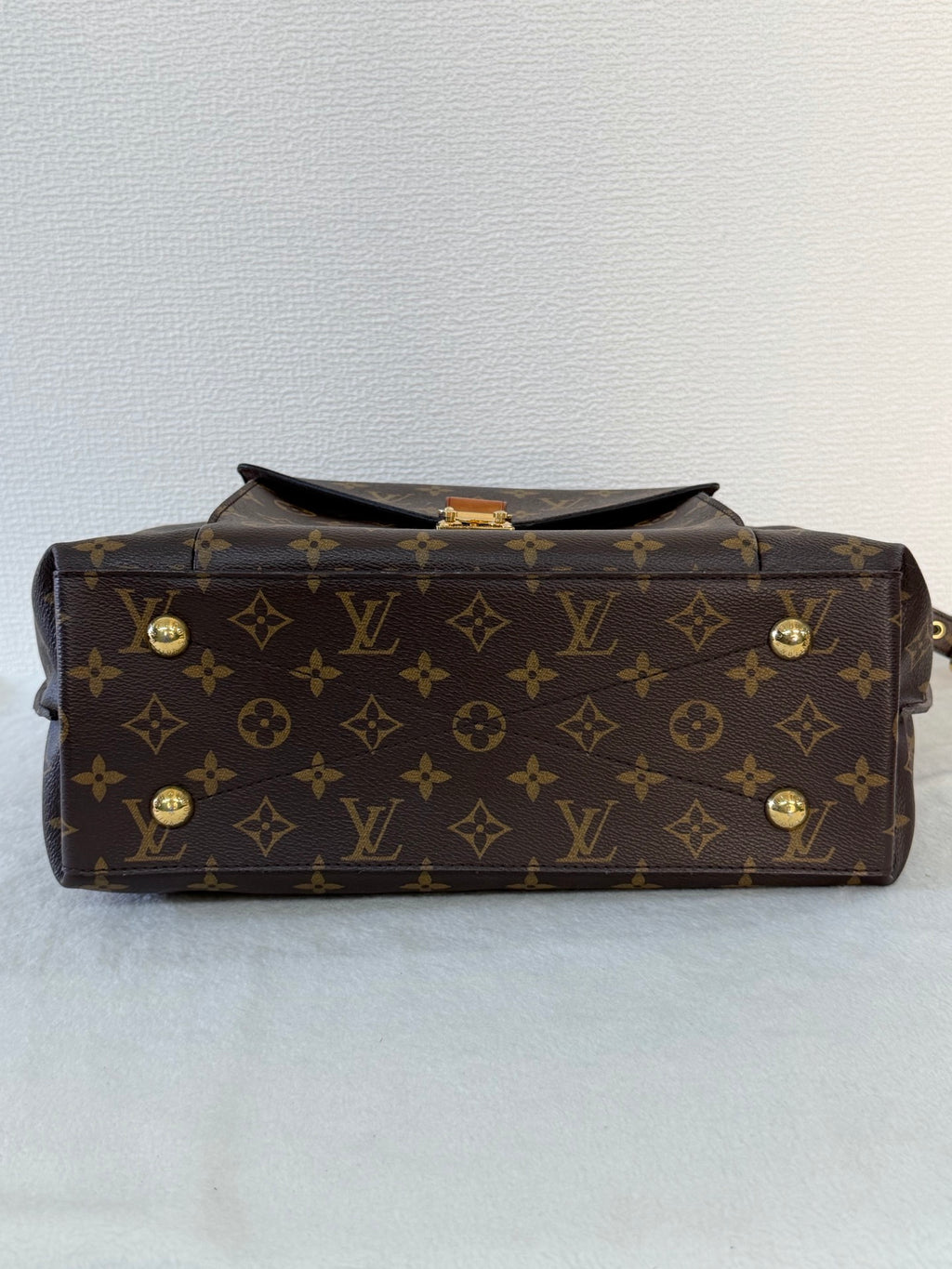 Louis Vuitton Métis Hobo