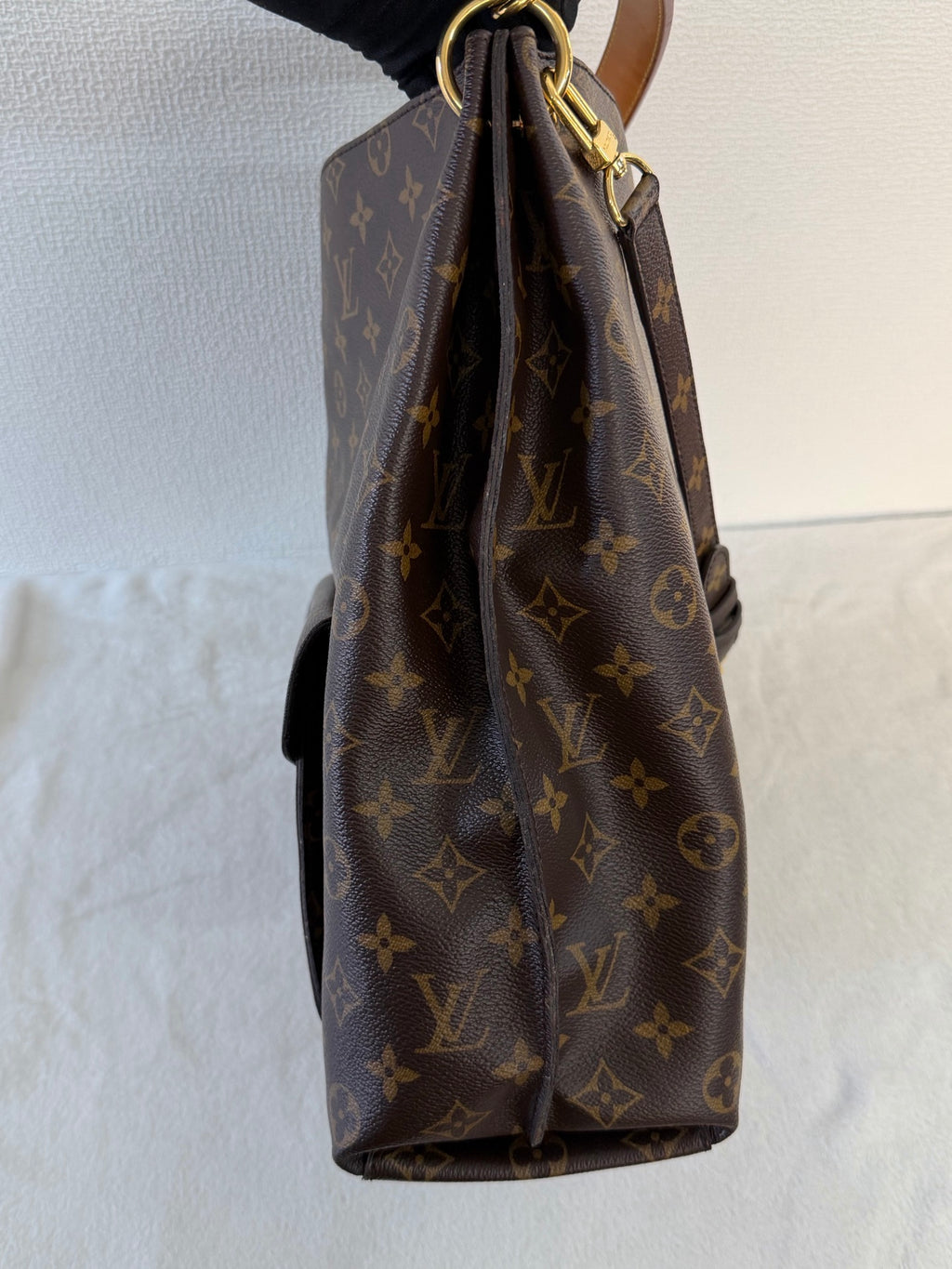 Louis Vuitton Métis Hobo