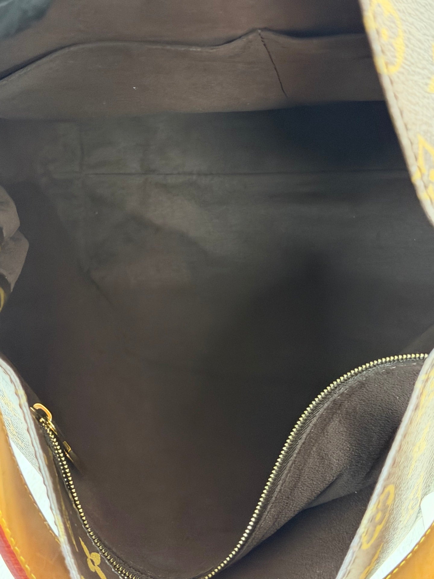 Louis Vuitton Métis Hobo