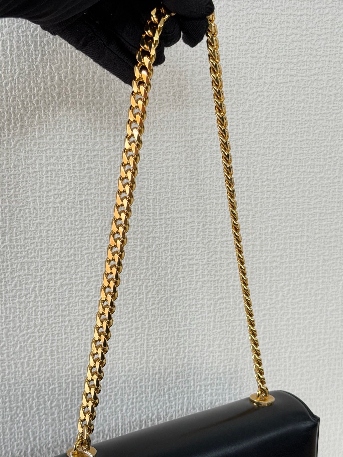 CELINE  Cuir Triomphe Leather Shoulderbag