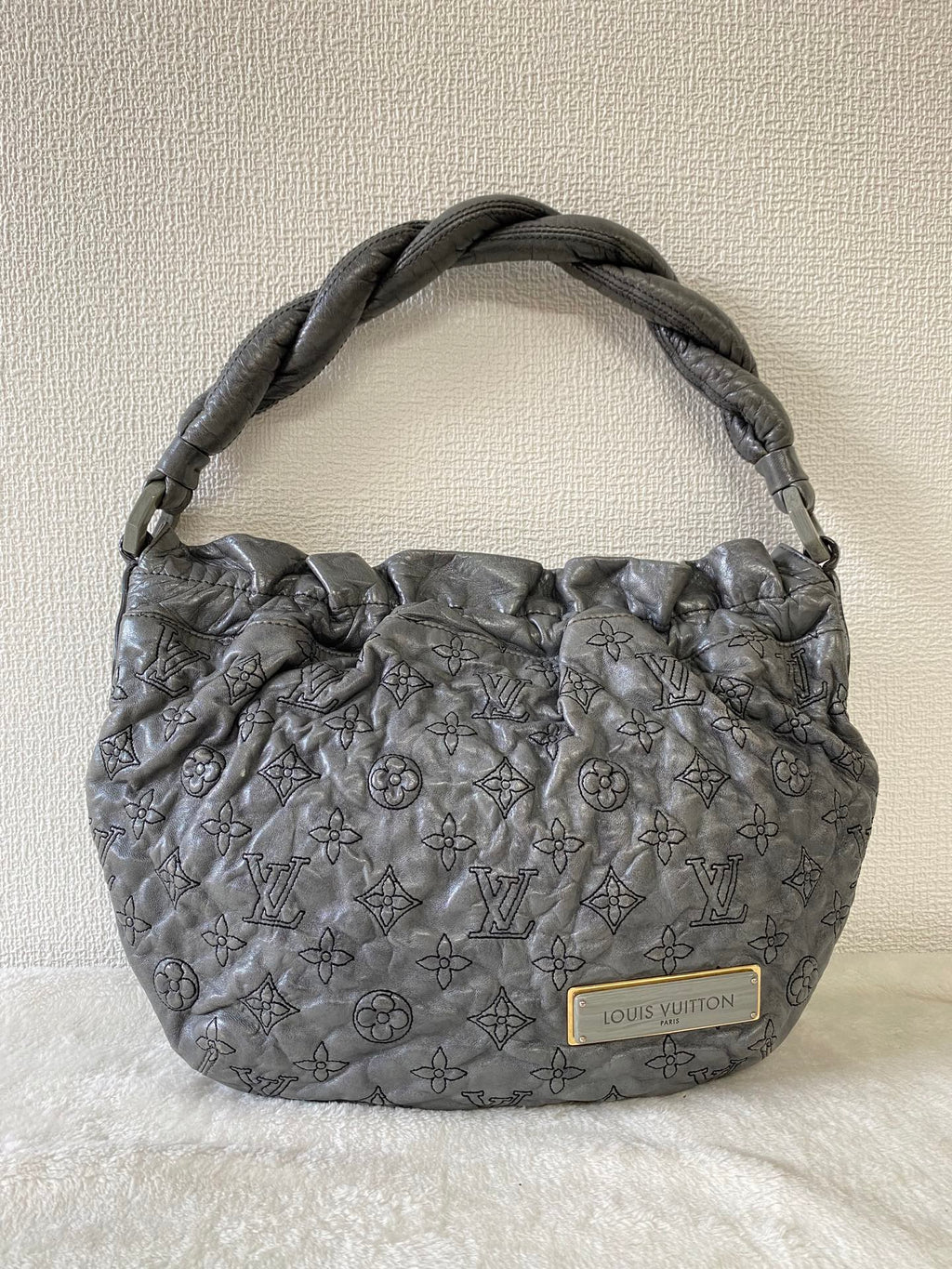 LOUIS VUITTON Hobo bag