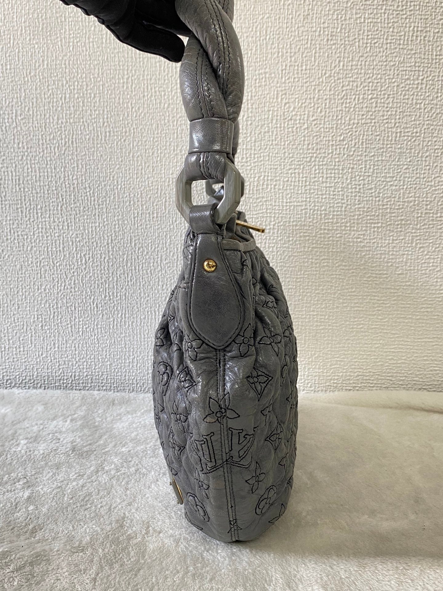 LOUIS VUITTON Hobo bag