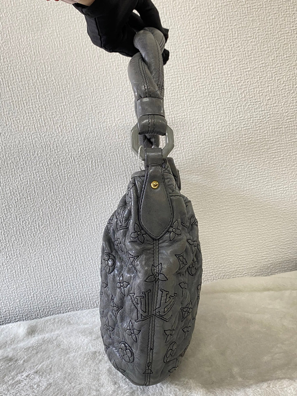 LOUIS VUITTON Hobo bag