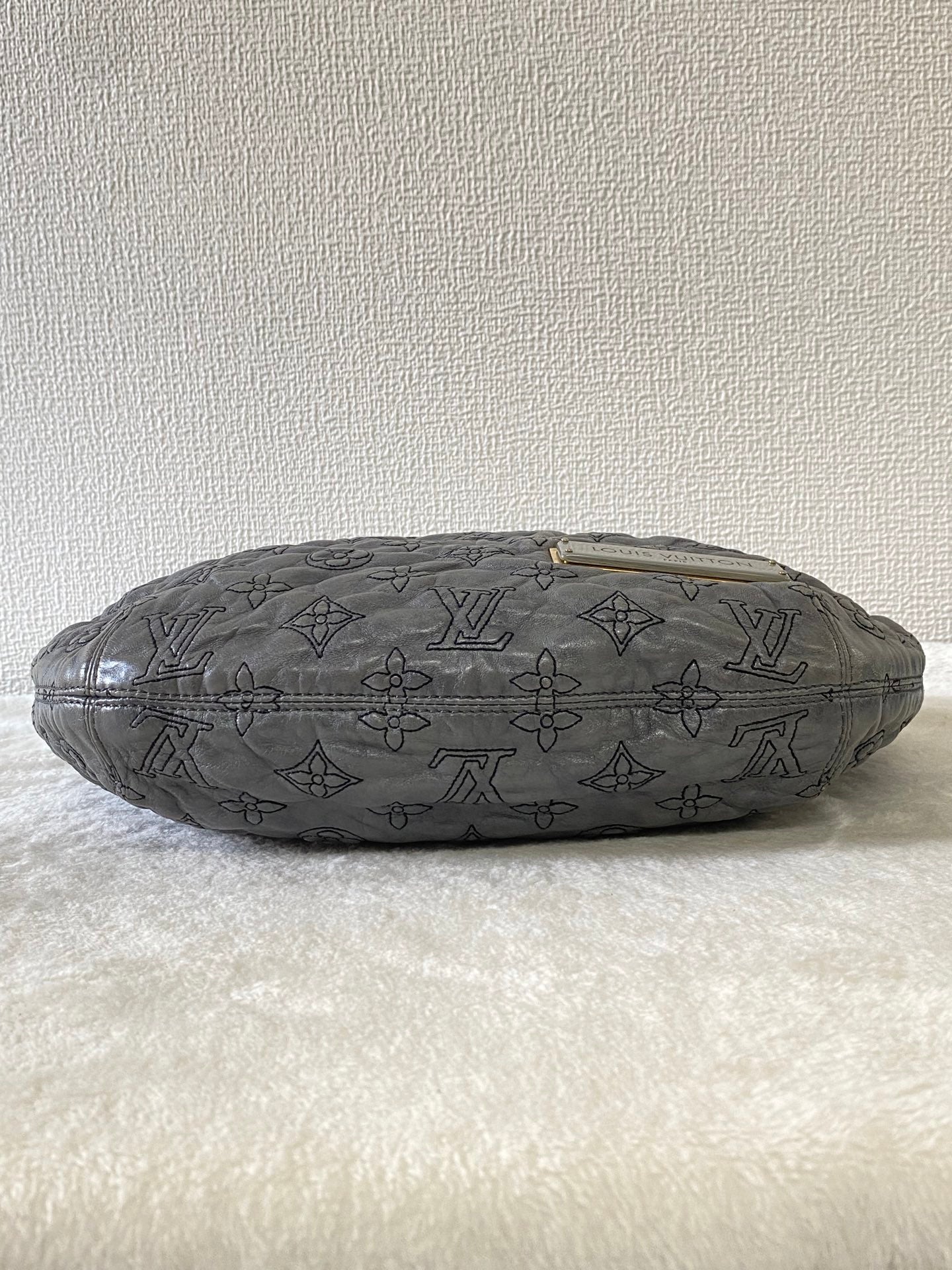 LOUIS VUITTON Hobo bag
