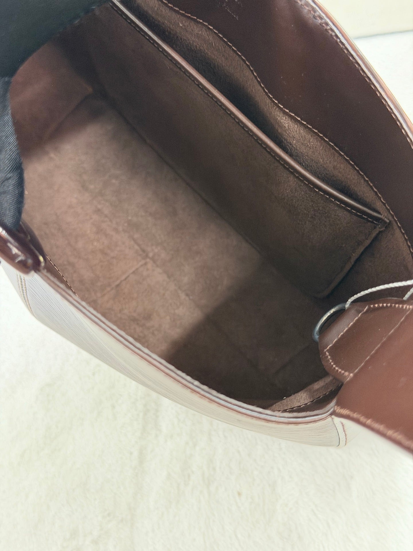 Louis Vuitton Epi Reverie Shoulder Bag