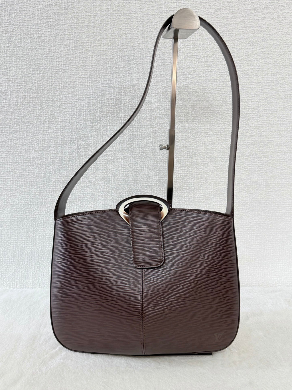 Louis Vuitton Epi Reverie Shoulder Bag