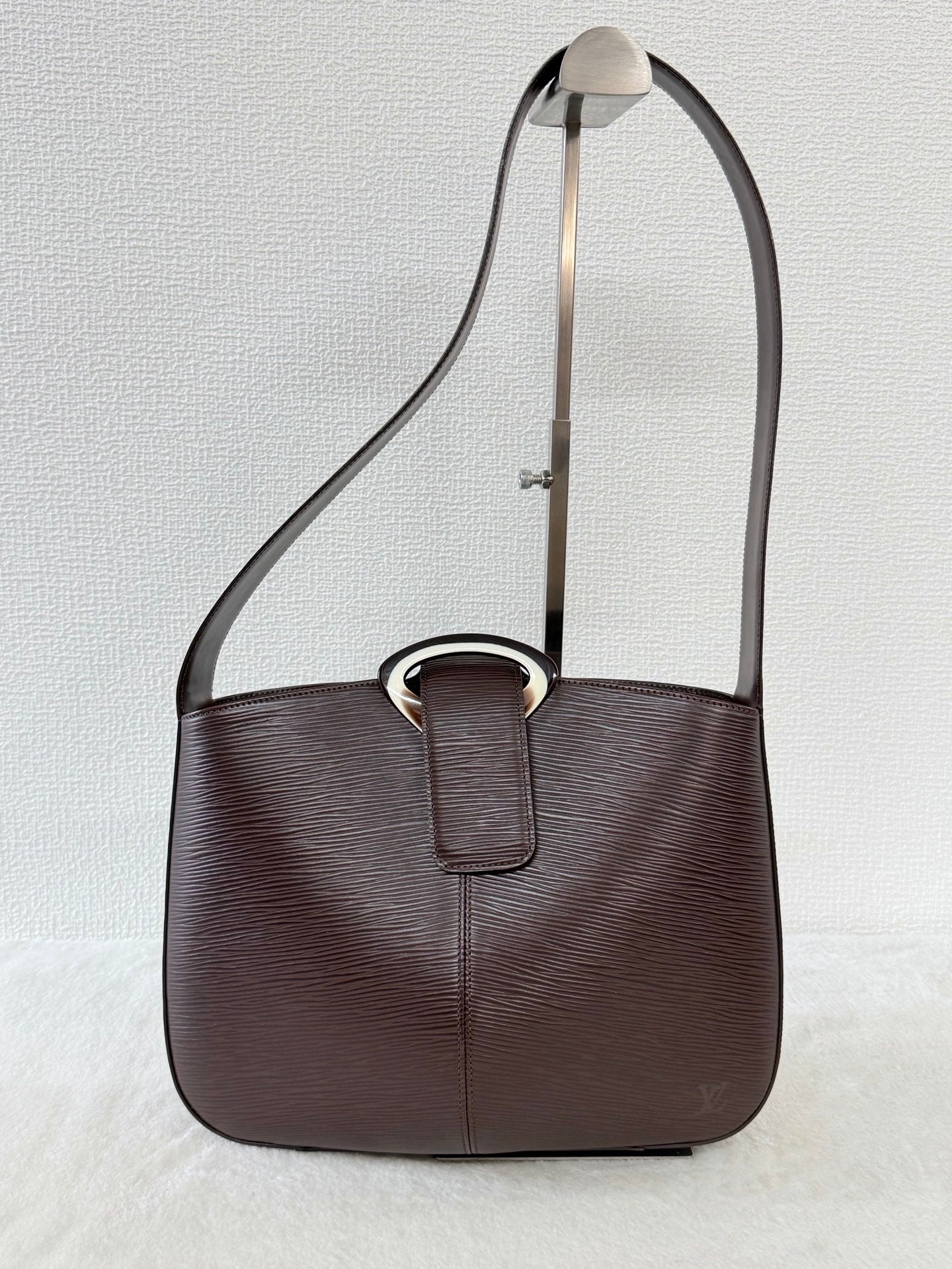 Louis Vuitton Epi Reverie Shoulder Bag