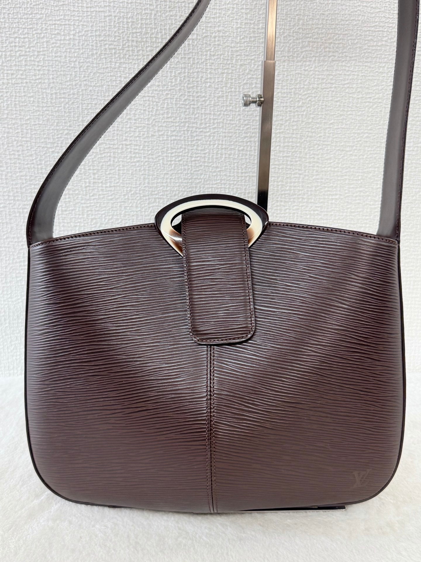 Louis Vuitton Epi Reverie Shoulder Bag