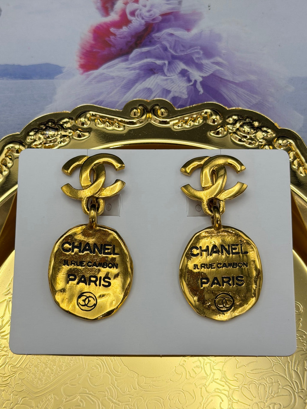 CHANEL Doublve-C Ear Clips