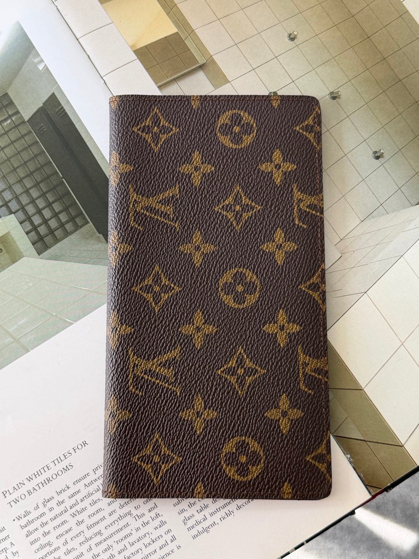 LOUIS VUITTON Monogram Bifold Wallet