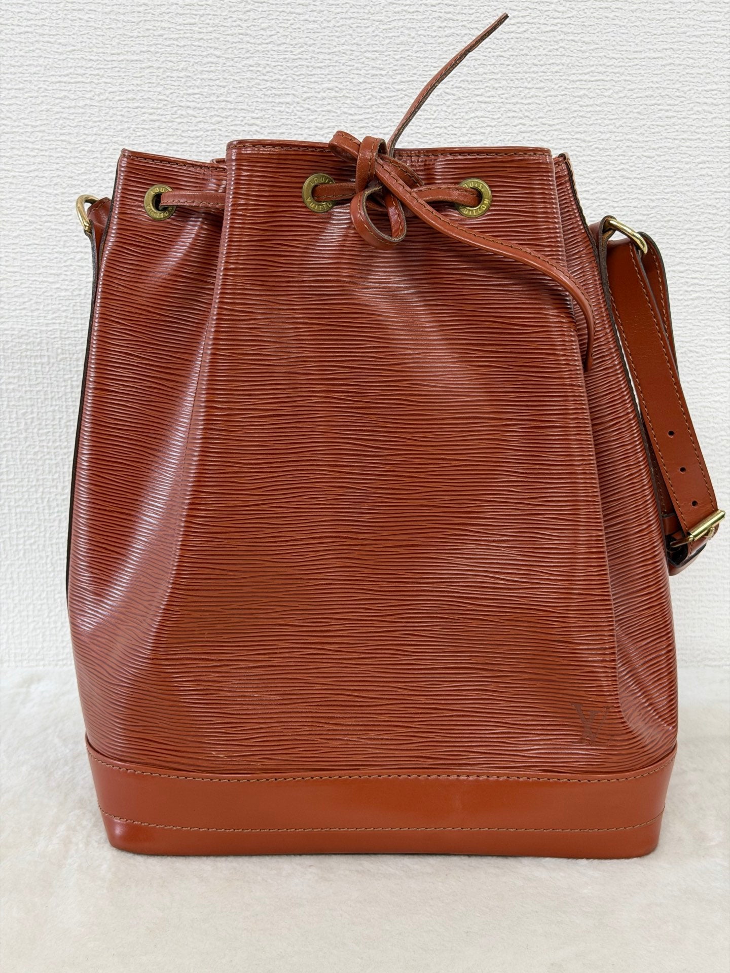 Louis Vuitton Epi Noé Bag