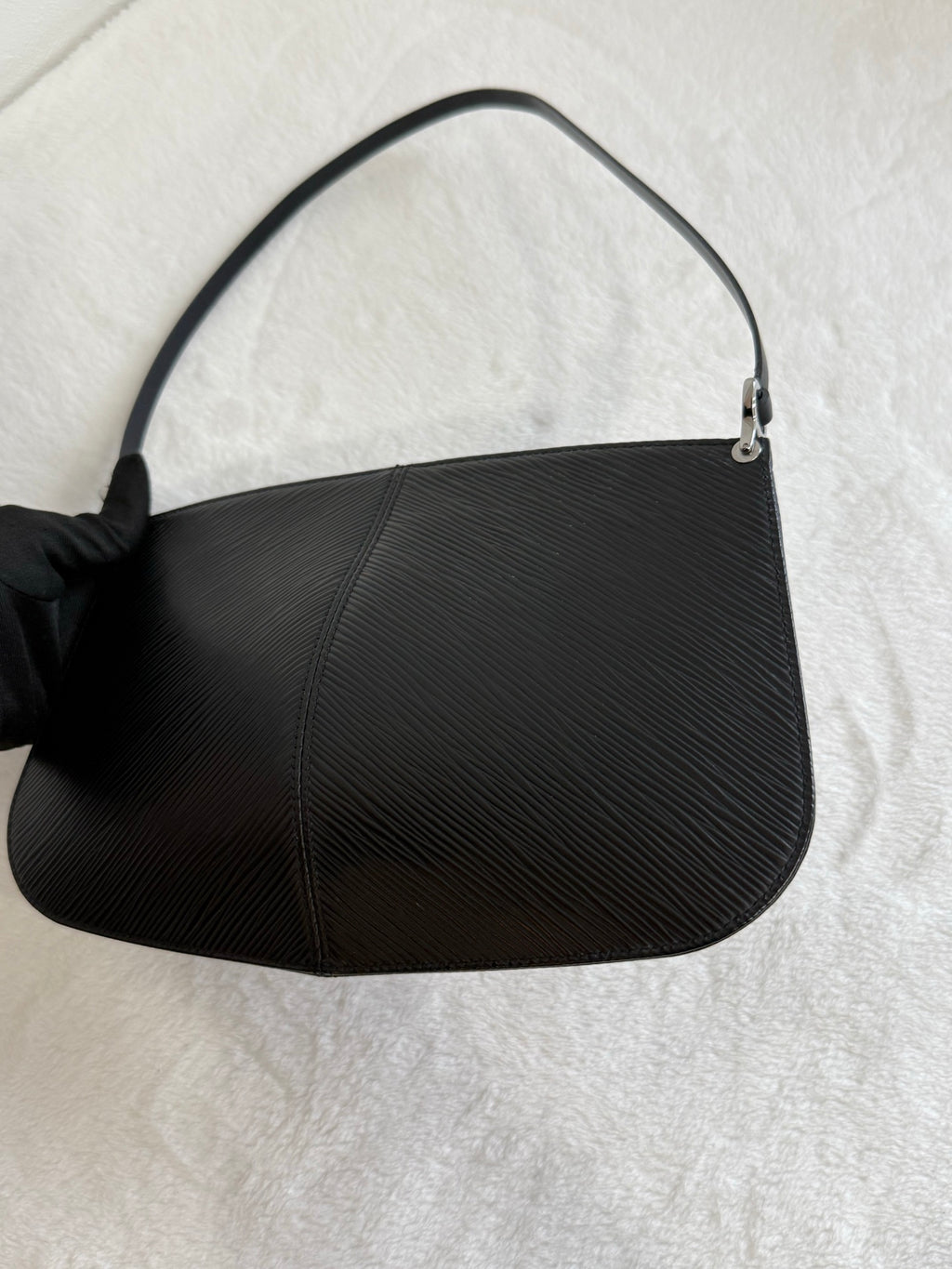 LOUIS VUITTON Epi Shoulderbag