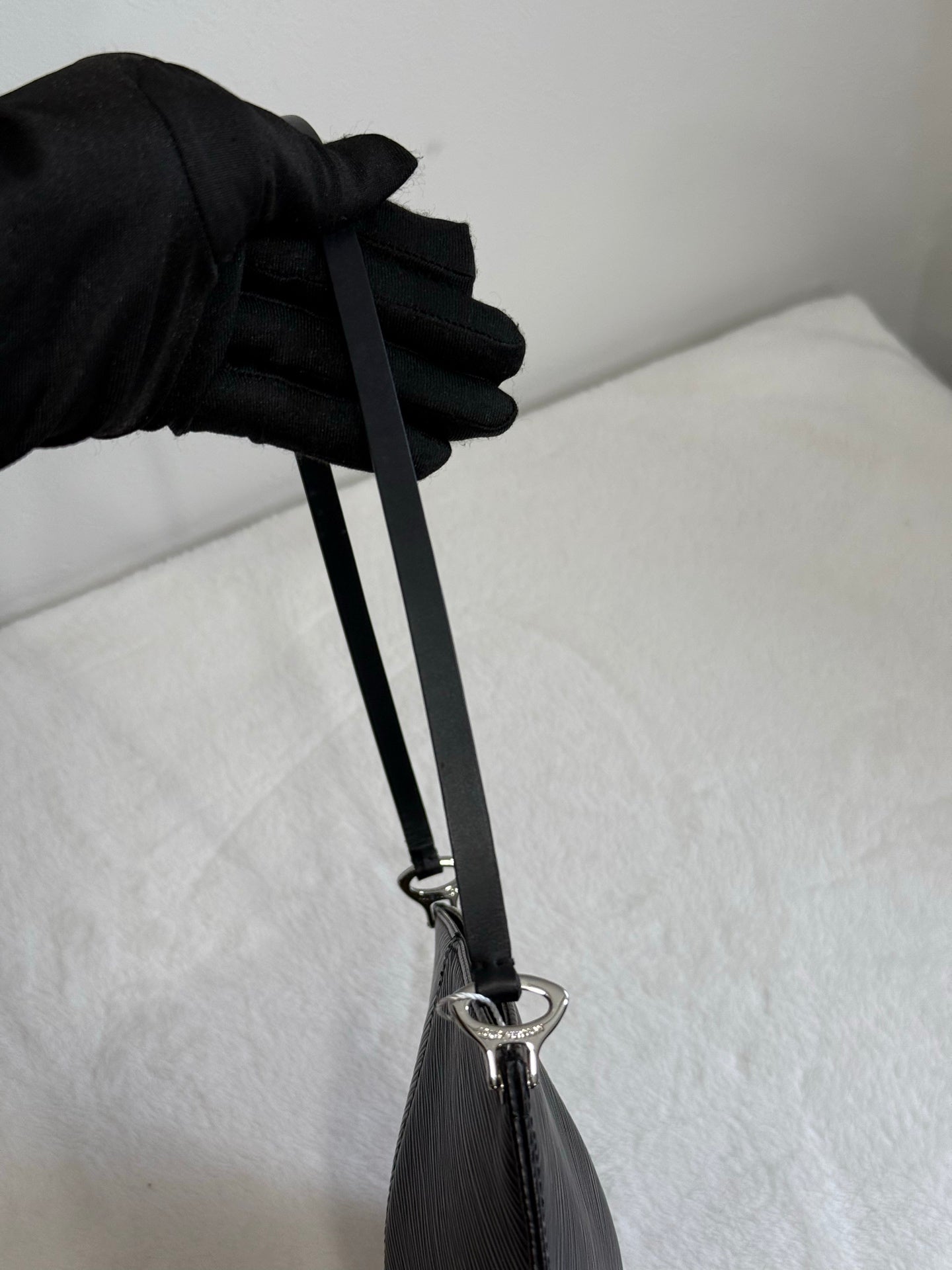 LOUIS VUITTON Epi Shoulderbag