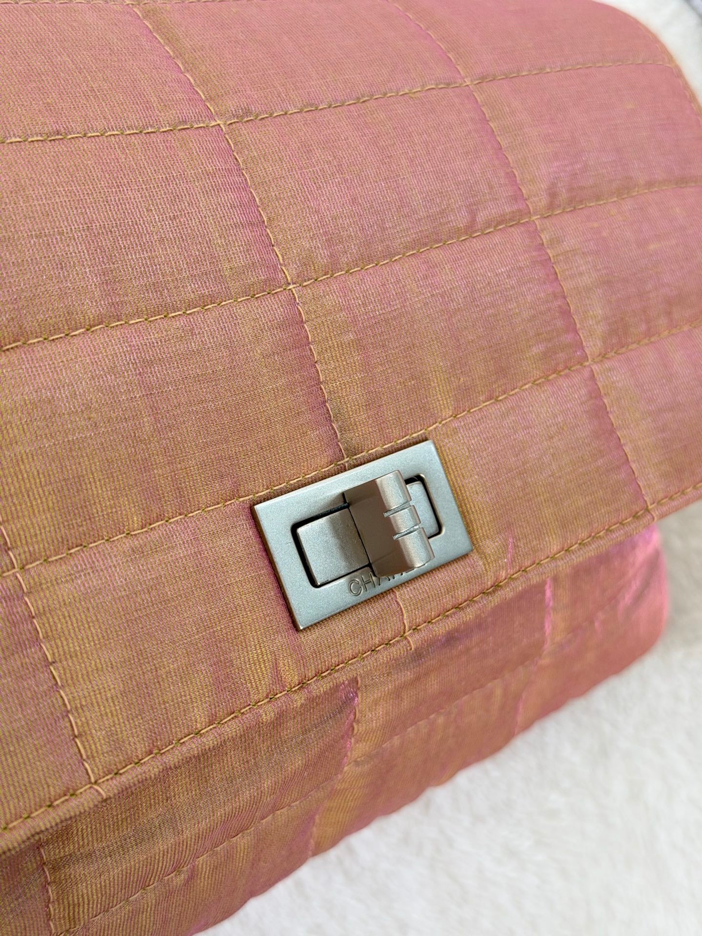 CHANEL 2.55 CF Chainbag