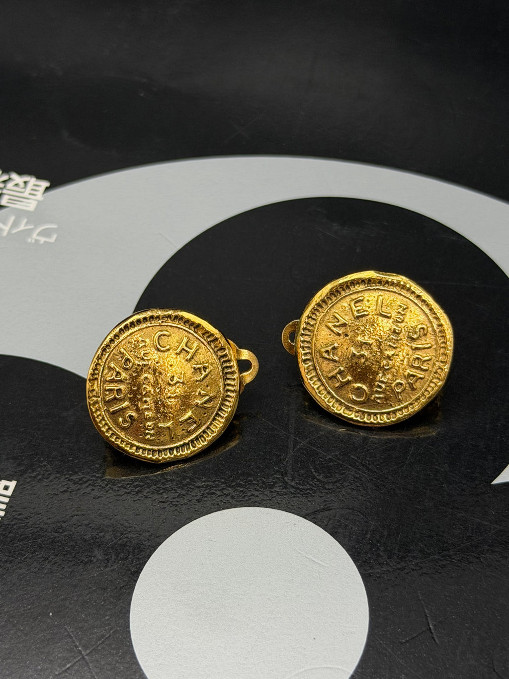CHANEL Engraving Ear Clips