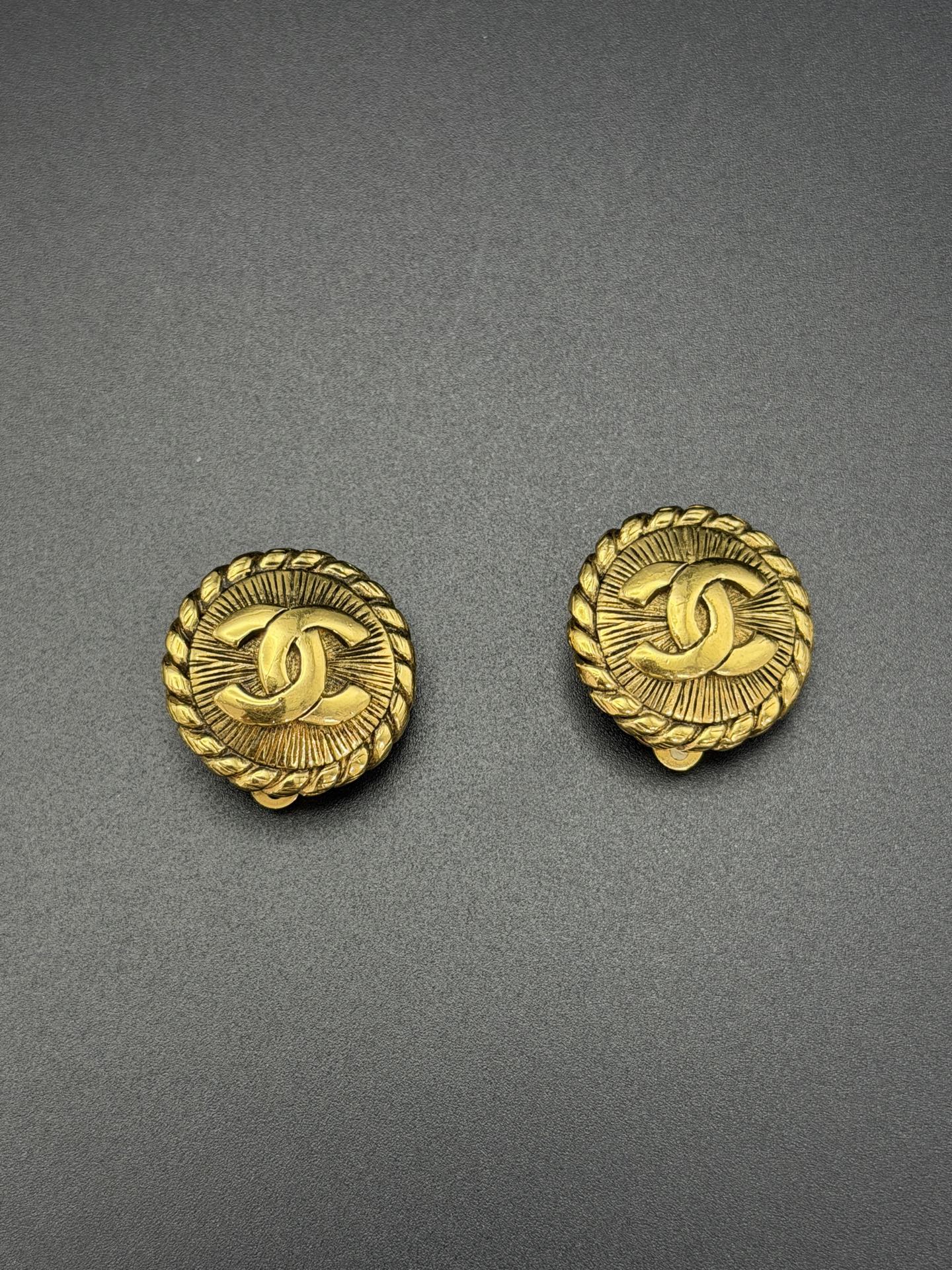 CHANEL Double-C Ear Clips