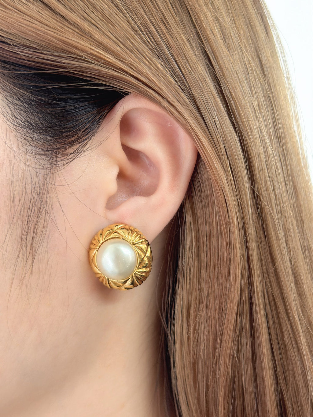 CHANEL Pearl Ear Clips