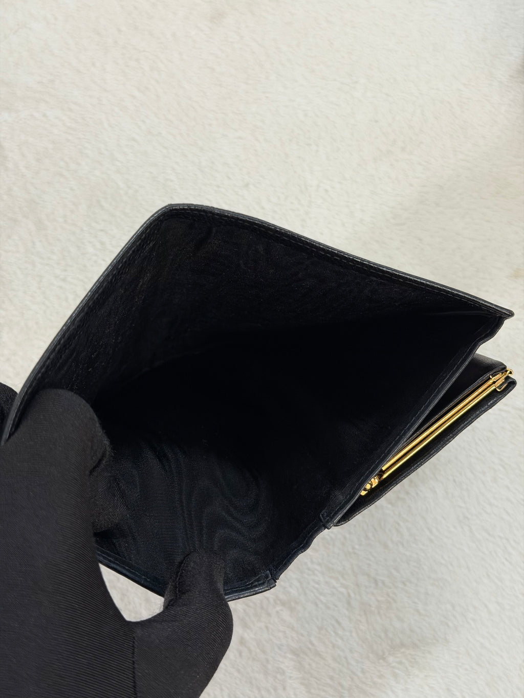 CHANEL Double-C Cavier Bifold Wallet
