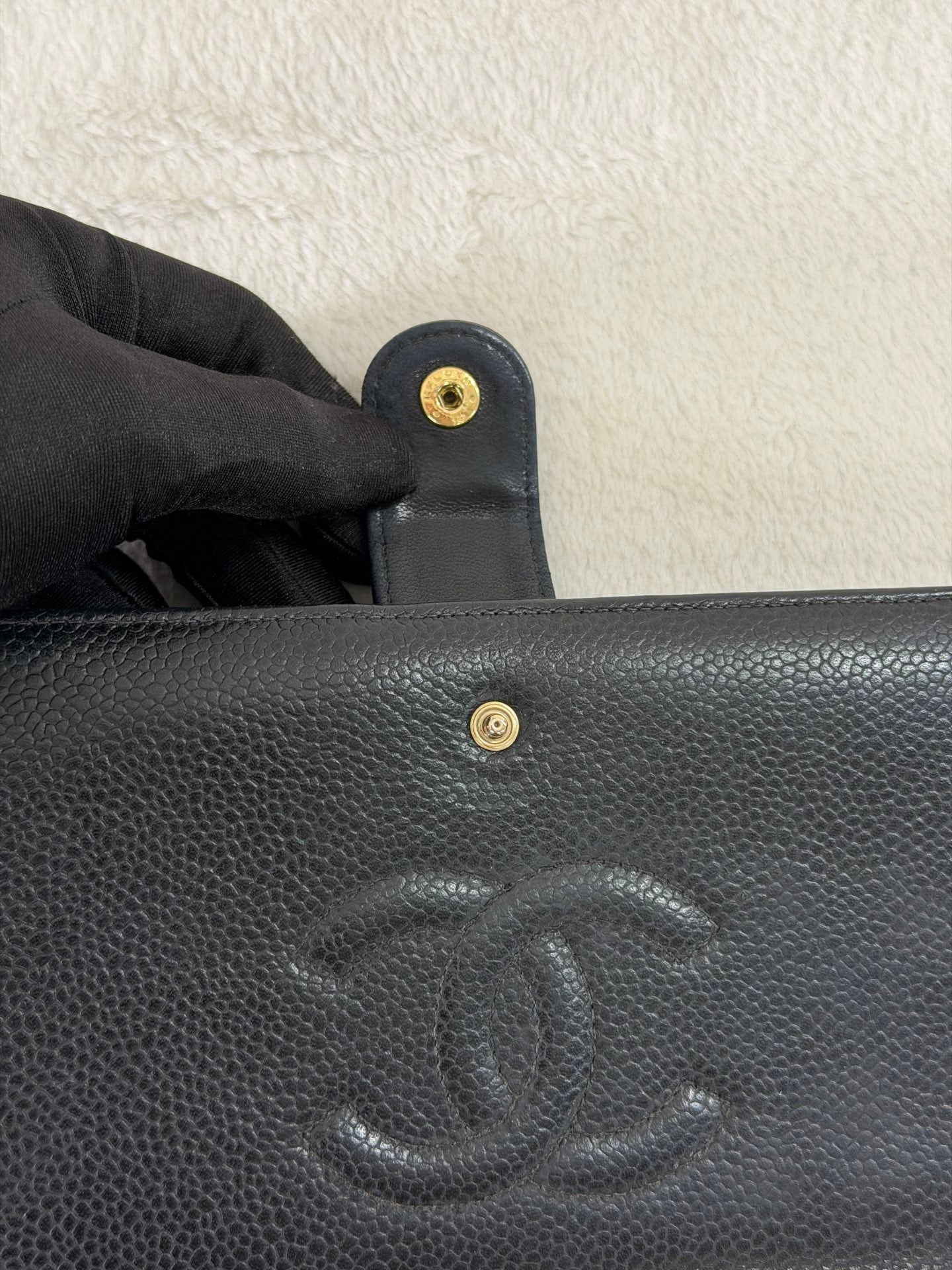 CHANEL Double-C Cavier Bifold Wallet