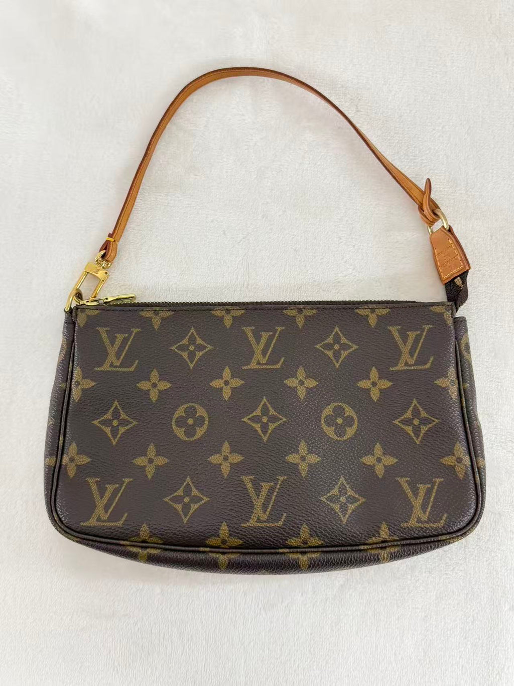 Louis Vuitton Pochette Accessoires Monogram Canvas
