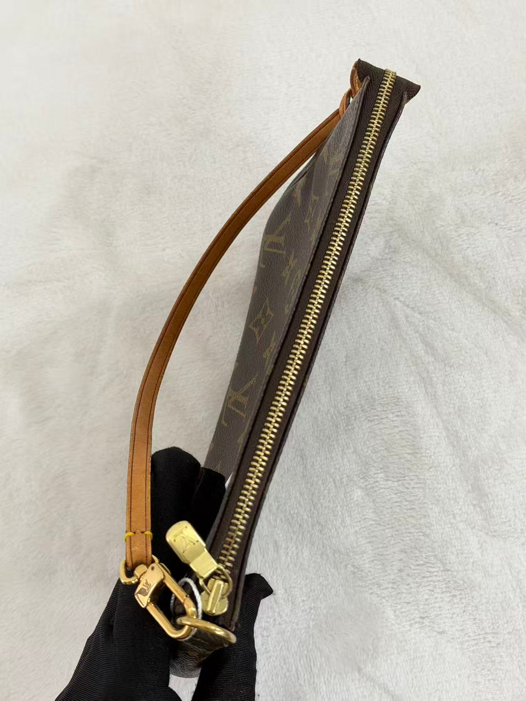 Louis Vuitton Pochette Accessoires Monogram Canvas