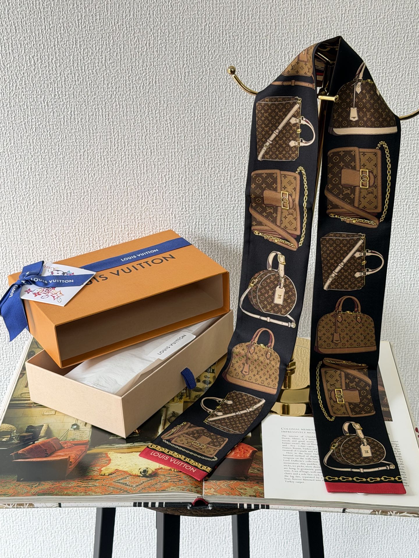 Louis Vuitton Bandeau Tribute To Silk Scarf Black