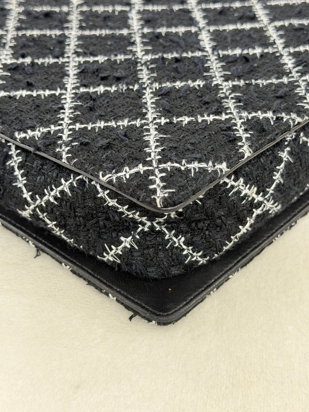 Chanel Diamond Stitch Tweed and Resin Chain Shoulder Bag