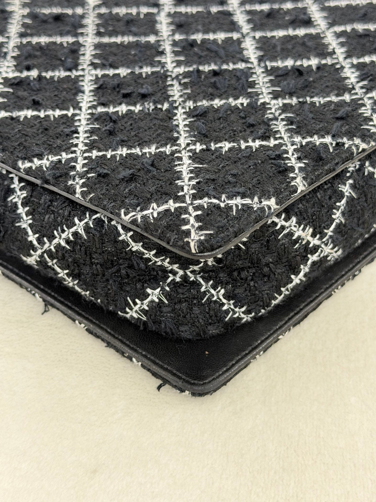 Chanel Diamond Stitch Tweed and Resin Chain Shoulder Bag