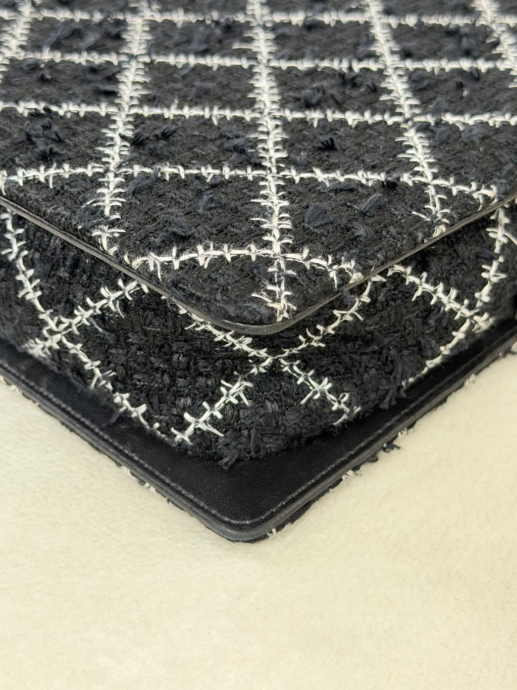 Chanel Diamond Stitch Tweed and Resin Chain Shoulder Bag
