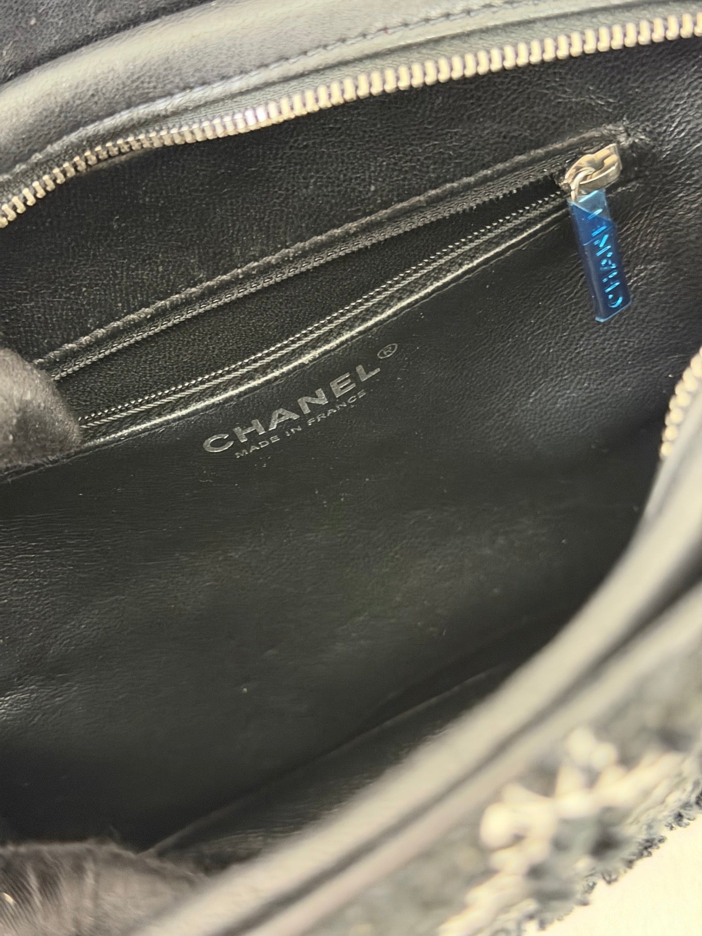 Chanel Diamond Stitch Tweed and Resin Chain Shoulder Bag