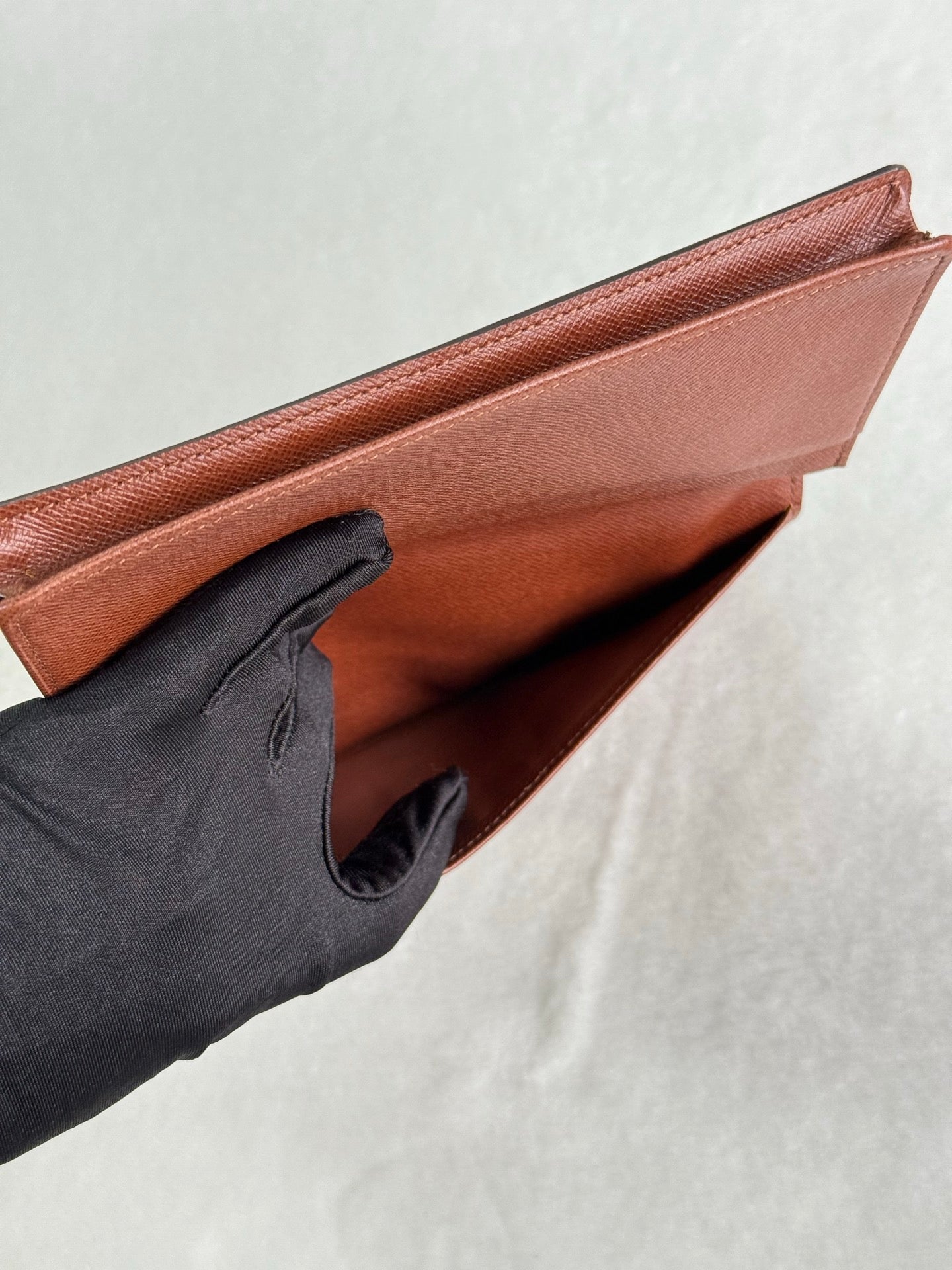LOUIS VUITTON Monogram Bifold Wallet