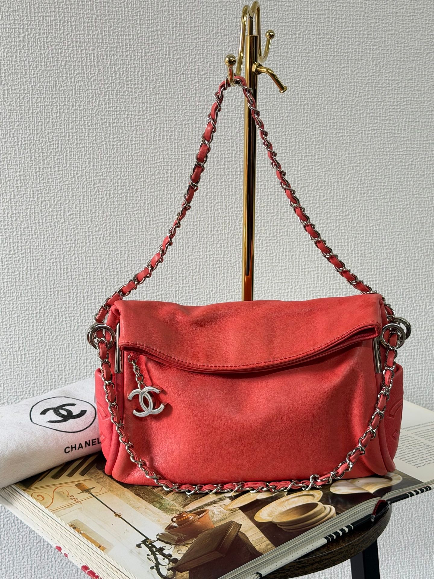 CHANEL Ultimate Soft HoboLambskin Chainbag