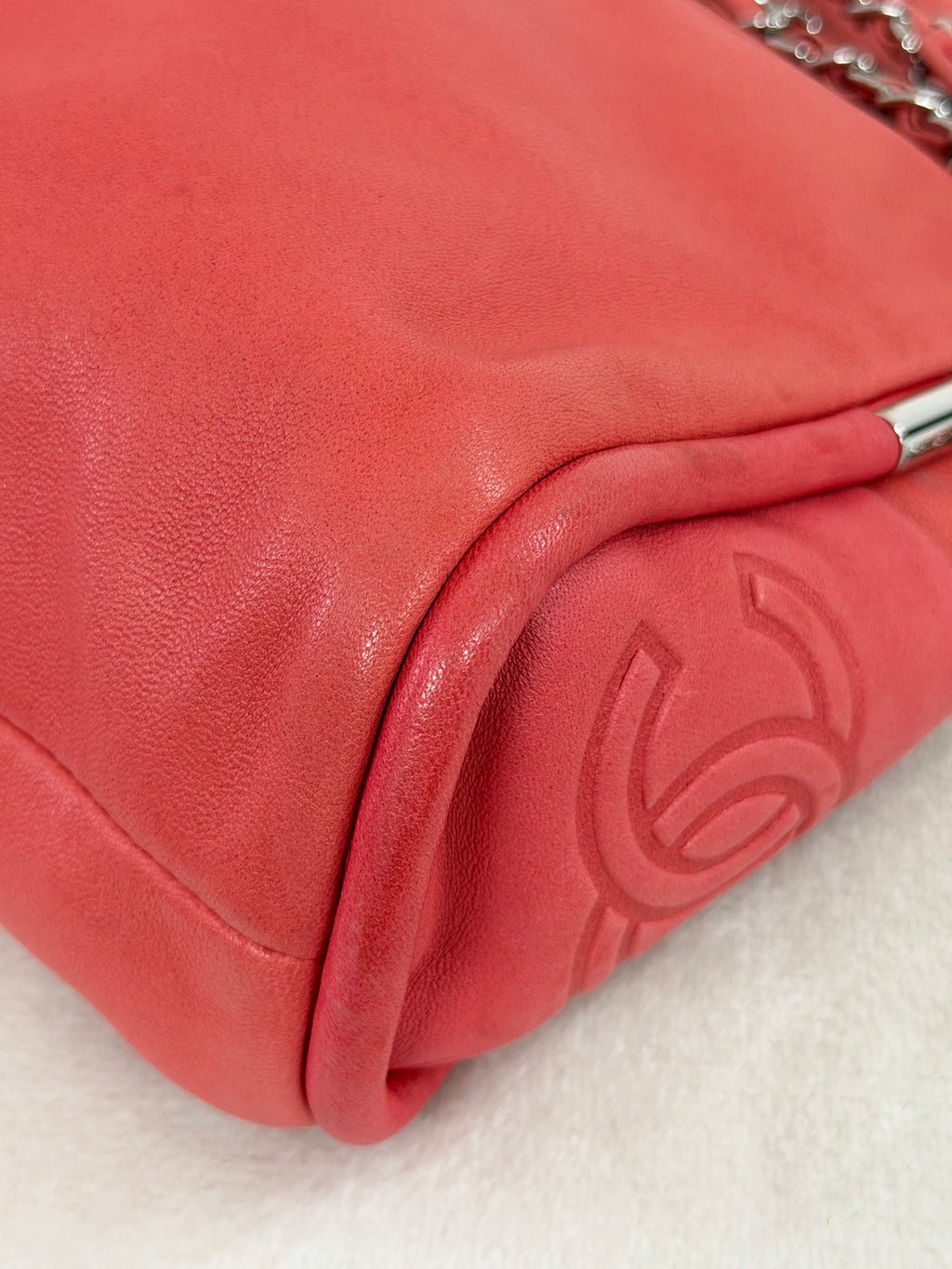CHANEL Ultimate Soft HoboLambskin Chainbag