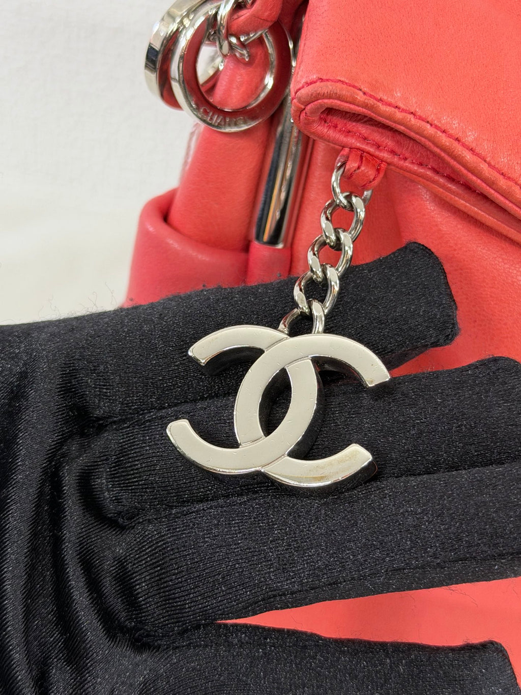 CHANEL Ultimate Soft HoboLambskin Chainbag