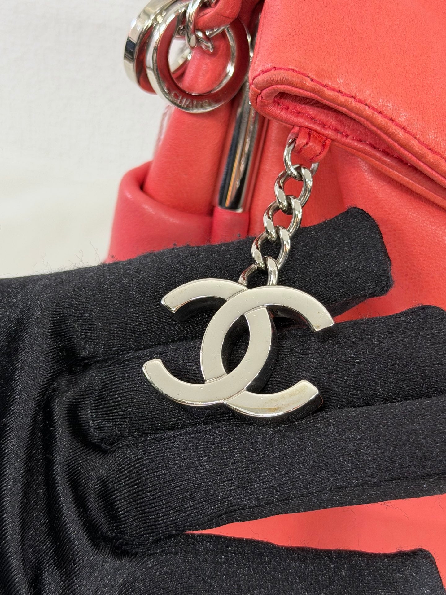 CHANEL Ultimate Soft HoboLambskin Chainbag