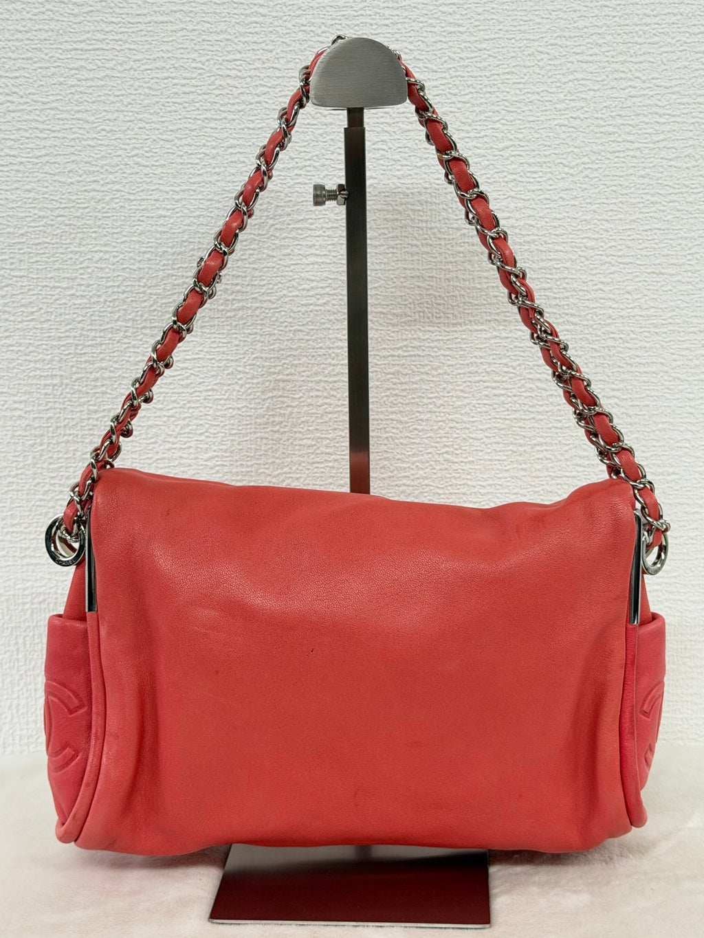 CHANEL Ultimate Soft HoboLambskin Chainbag
