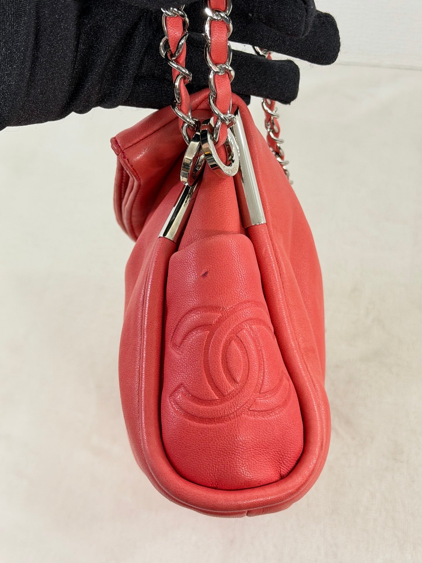 CHANEL Ultimate Soft HoboLambskin Chainbag
