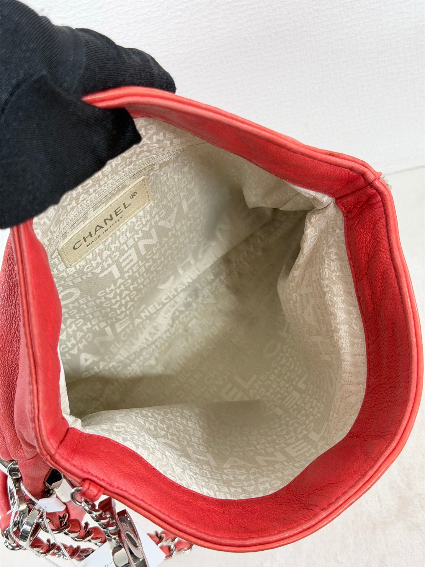 CHANEL Ultimate Soft HoboLambskin Chainbag